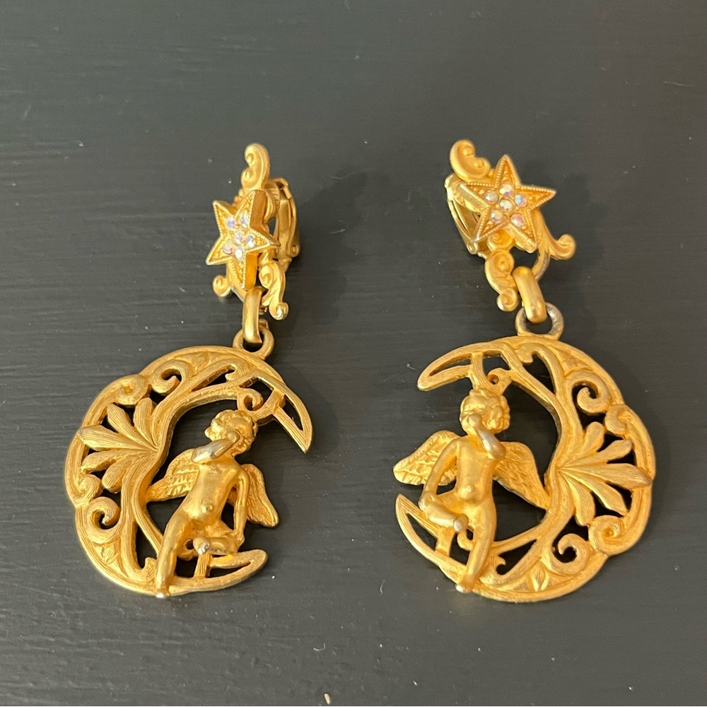 Vintage Kirks Folly Gold Plated AB Rhinestones Cherubs Angels Clip On Earrings